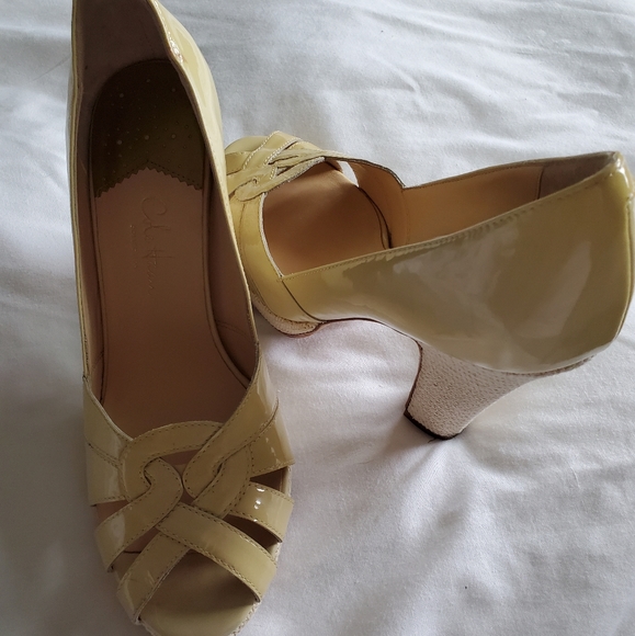 Cole Haan Nike Air Yellow Peep Toe Heels - Picture 9 of 16